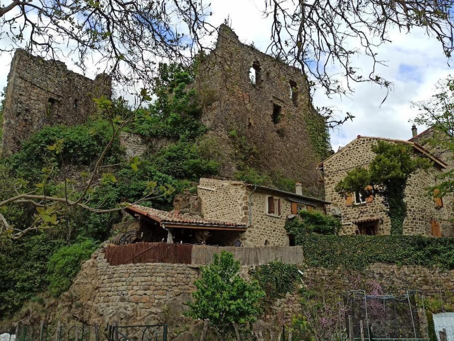 Gite Le Rocher Du Chateau De Retourtour Lamastre Bagian luar foto