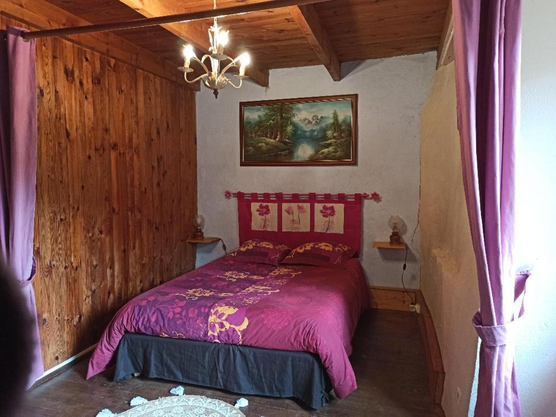 Gite Le Rocher Du Chateau De Retourtour Lamastre Bagian luar foto