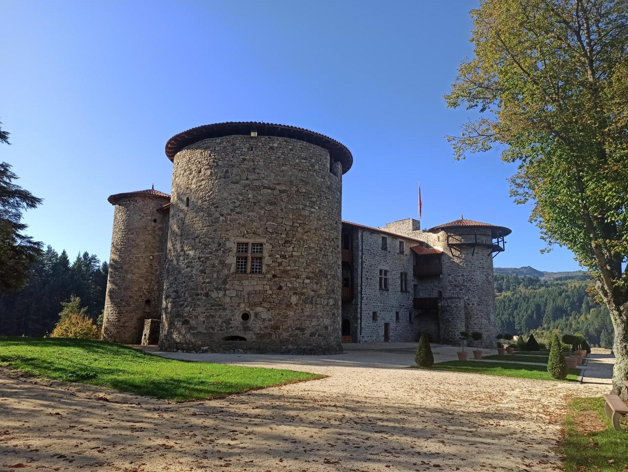 Gite Le Rocher Du Chateau De Retourtour Lamastre Bagian luar foto